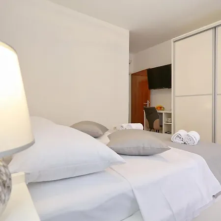 & Neva Apartment Zadar